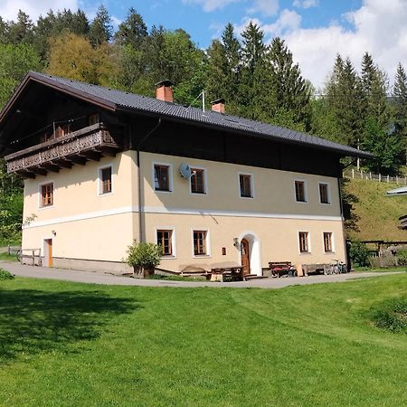 Bed and Breakfast Koestlhof, Familie Hassler Обердраубург Экстерьер фото