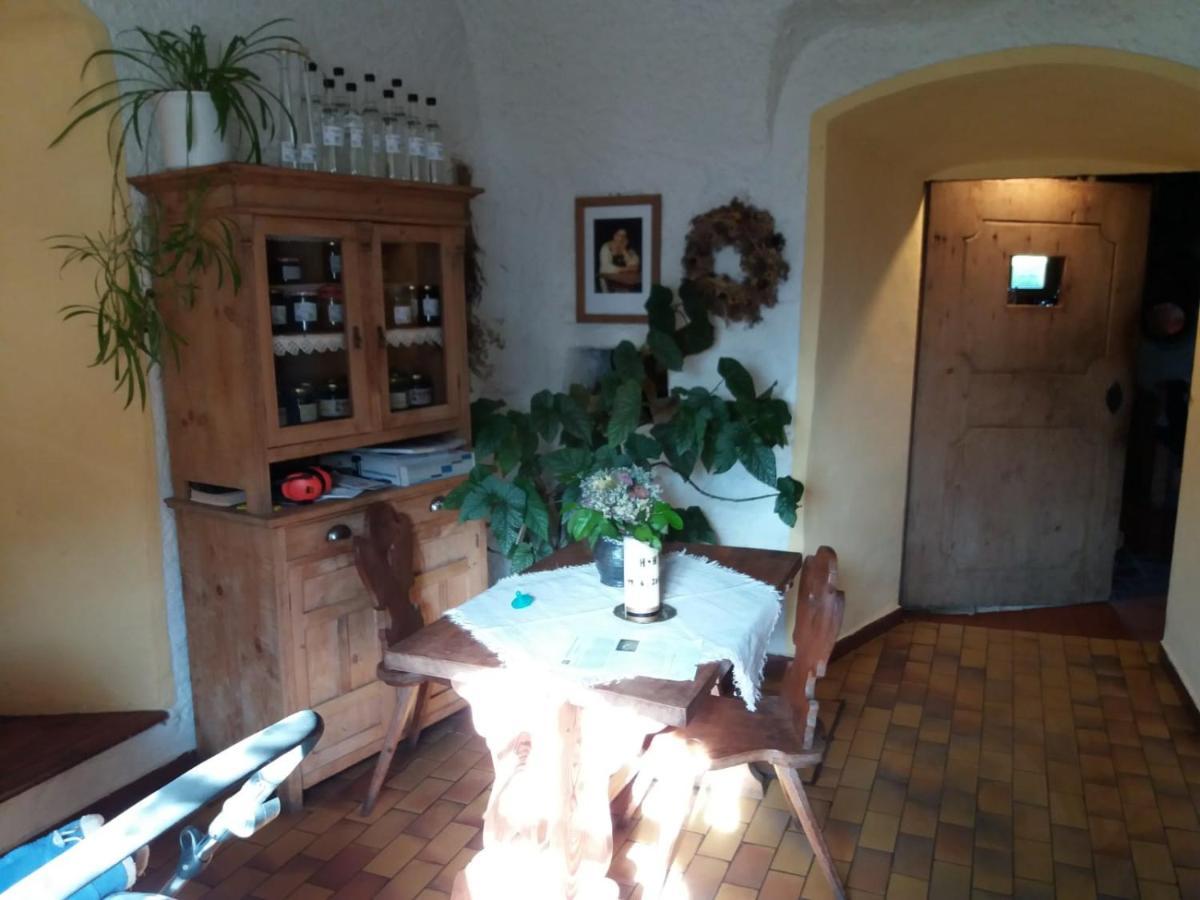 Bed and Breakfast Koestlhof, Familie Hassler Обердраубург Экстерьер фото